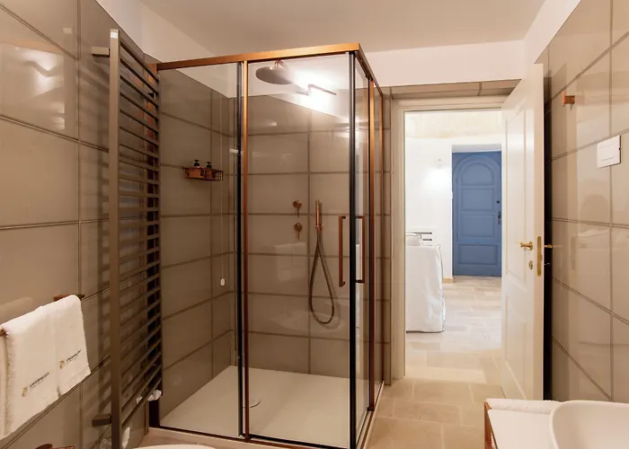 Borgofreddo Luxury مونوبولي